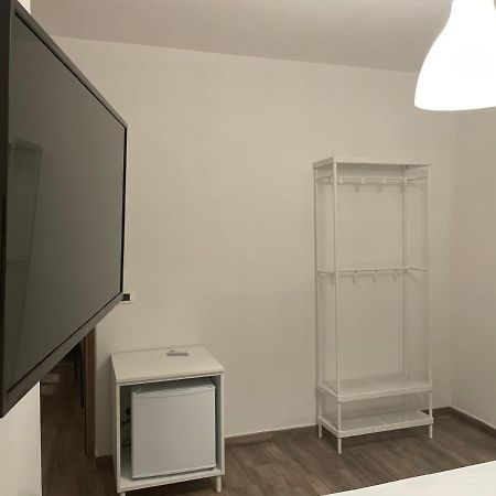 A Casa Di Nene Beb Bed & Breakfast เลซีนา ภายนอก รูปภาพ