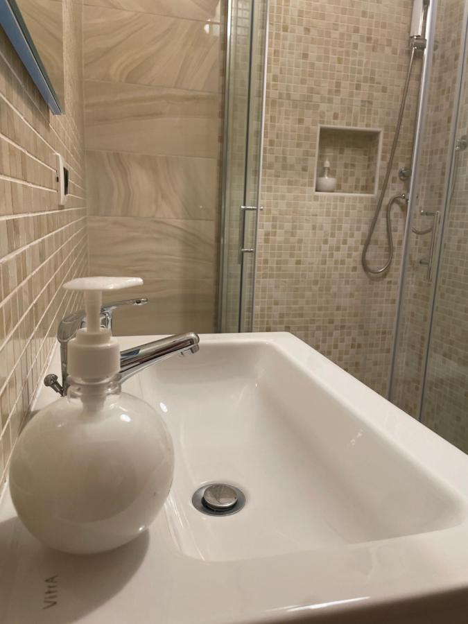 A Casa Di Nene Beb Bed & Breakfast เลซีนา ภายนอก รูปภาพ