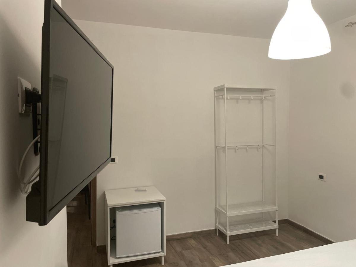 A Casa Di Nene Beb Bed & Breakfast เลซีนา ภายนอก รูปภาพ