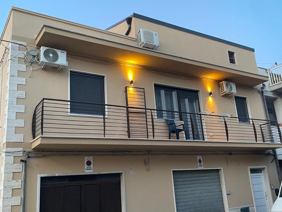 A Casa Di Nene Beb Bed & Breakfast เลซีนา ภายนอก รูปภาพ
